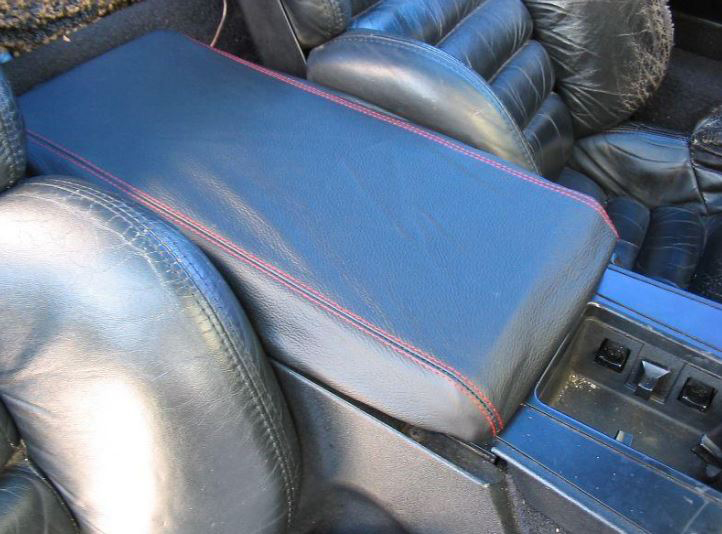 1984-1989 C4 Corvette Leather Armrest Cover - Black W/Black Stitch & 6/8in Padding