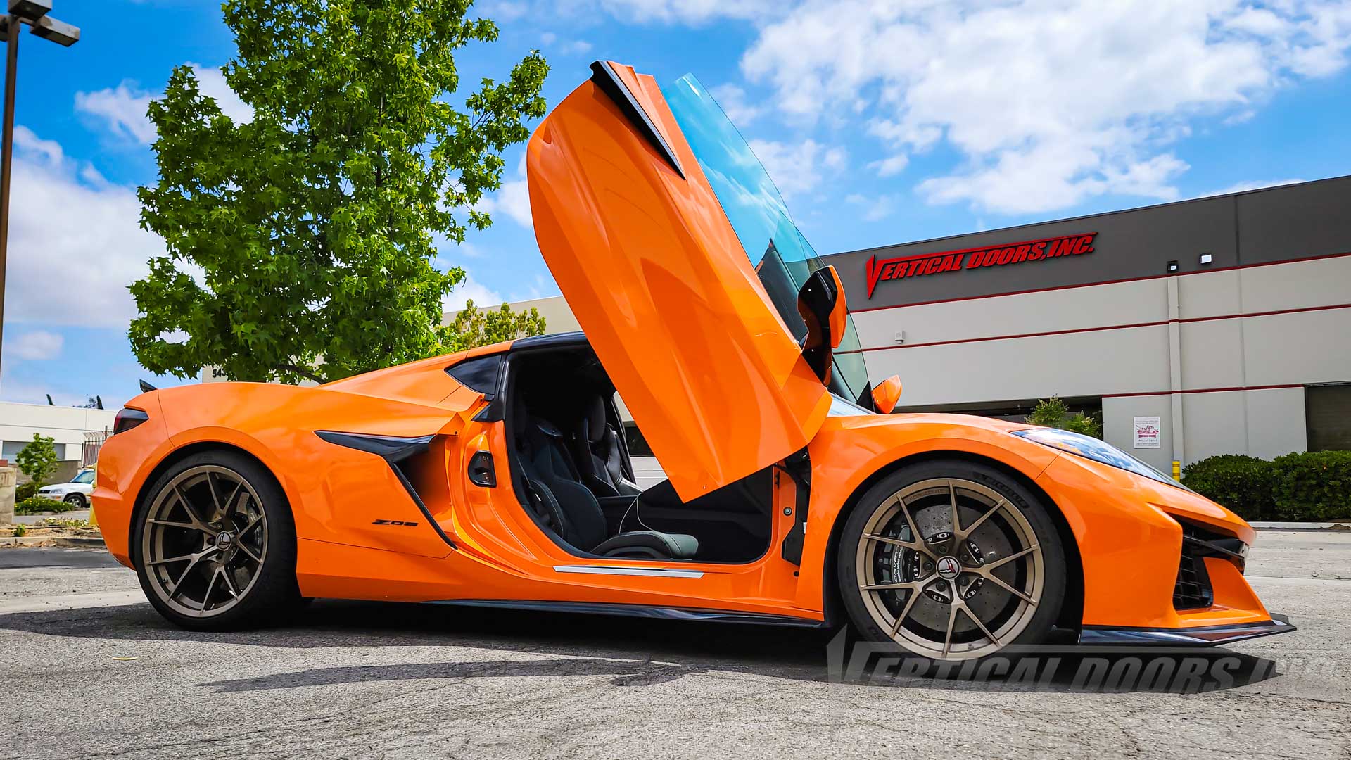 C8 Corvette E-Ray Z06 Lambo Style Vertical Doors